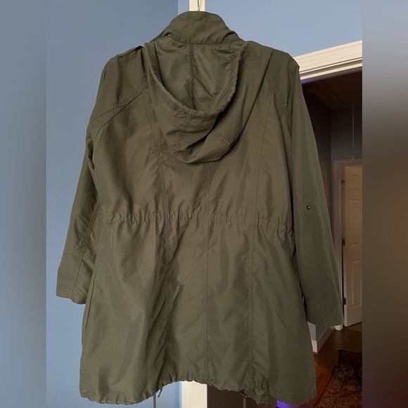Army Green Utility jacket - Picture 2 of 3
